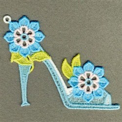 FSL Shoe With Flower Embroidery Design | EmbroideryDesigns.com