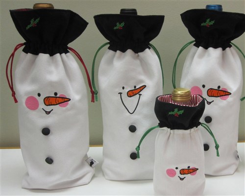 ITH Cheerful Snowman Faces Embroidery Designs Bundle – Snowman Face with Orange Nose, Red Cheeks, Hat & More (10 Designs)