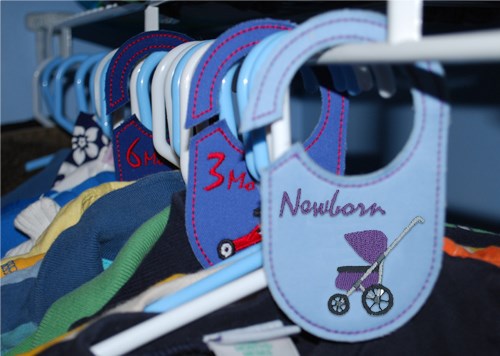 ITH Baby Milestone Bibs Embroidery Designs Bundle – Newborn Rainbow, 1 Month Animal, 2 Months Butterfly & More (14 Designs)