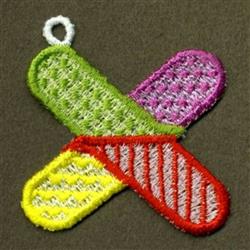 beginner-friendly patchwork machine embroidery pattern - FSL Patchwork X for Holiday Cards