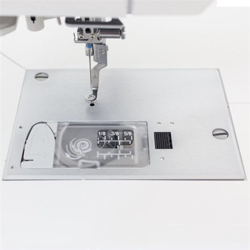 Janome Memory Craft 400e Embroidery Machine