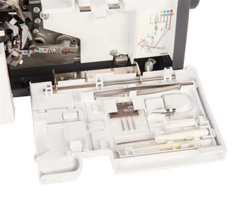 Bernette b44 FunLock Serger