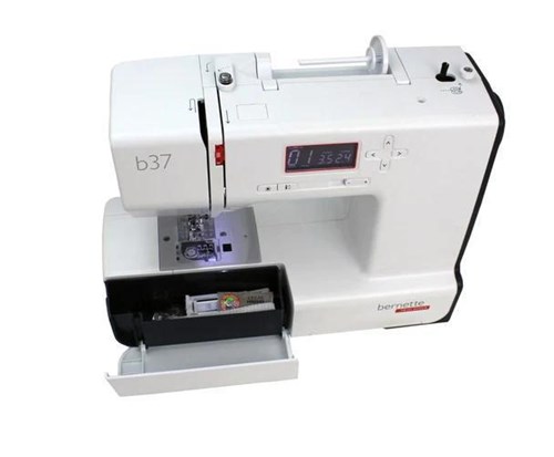 Bernette B37 Sewing Machine