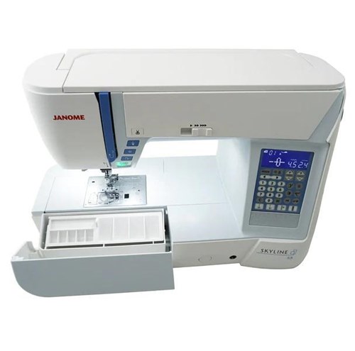 Janome Skyline S5 Machine
