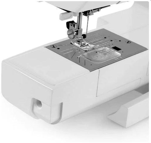 Janome 4120QDC‐t Machine