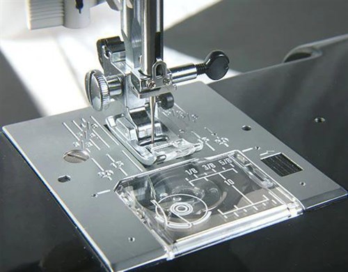 Janome HD3000 Black Machine