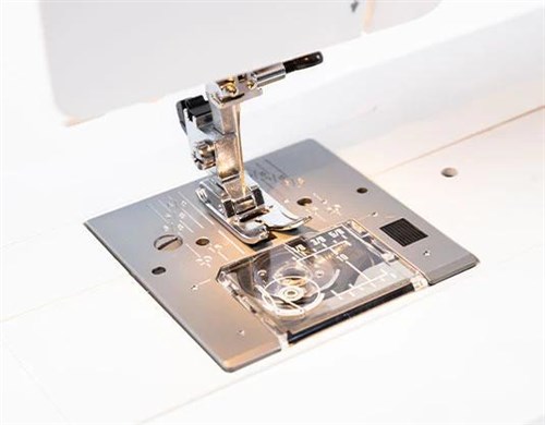 Janome Sewist 725 Machine