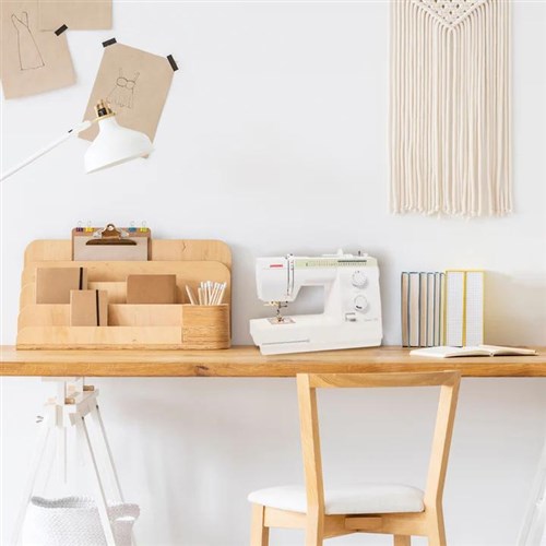 Janome Sewist 725 Machine