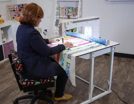 Janome QM18 Quilt Maker Versa Machine