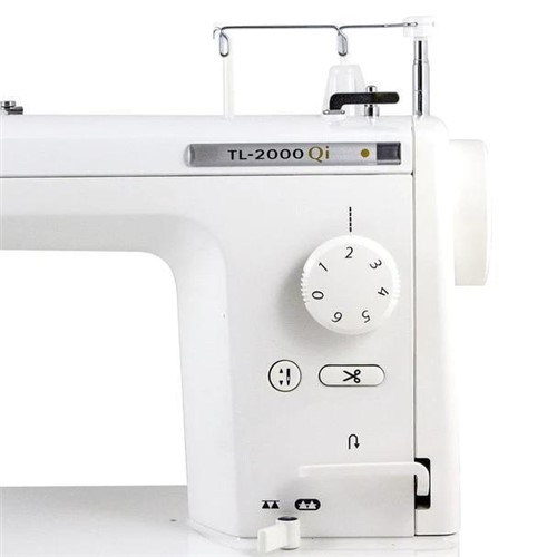 JUKI TL-2000Qi Sewing  Machine