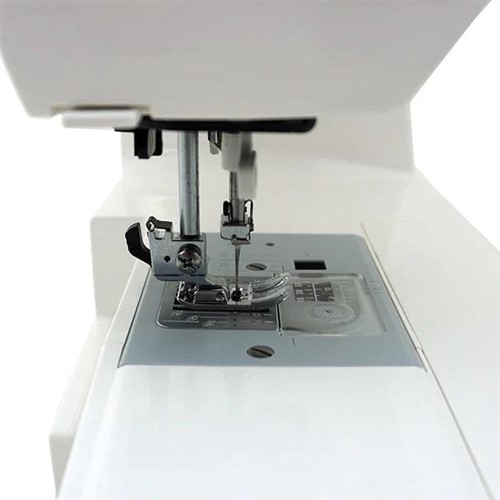 JUKI HZL-LB5100 Sewing Machine