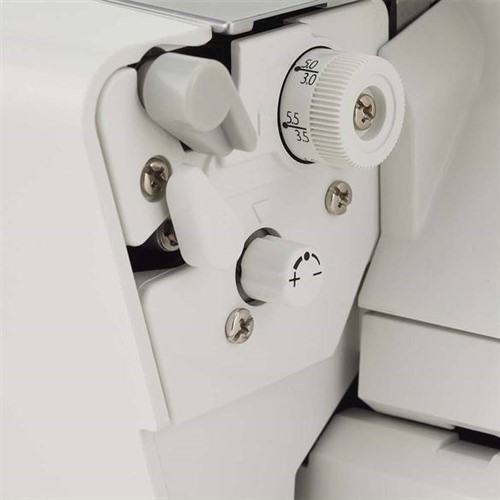 Juki MO-2800 Air Threading Overlock Serger Machine