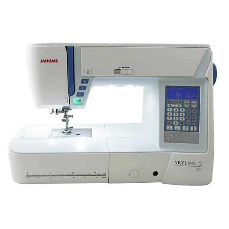 Janome Skyline S5 Machine