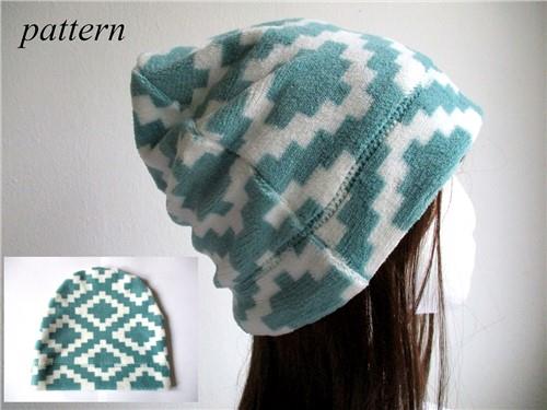 Reversible Fleece Hat with Ear Flaps Tutorial – FREE Printable PDF