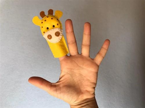 Giraffe Finger Puppet PDF Sewing Pattern