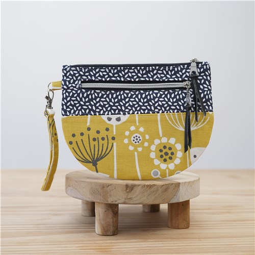Lexi Wristlet Pouch, PDF Sewing Pattern & Video Tutorial, Beginner Zipper Pouch, 2 Sizes