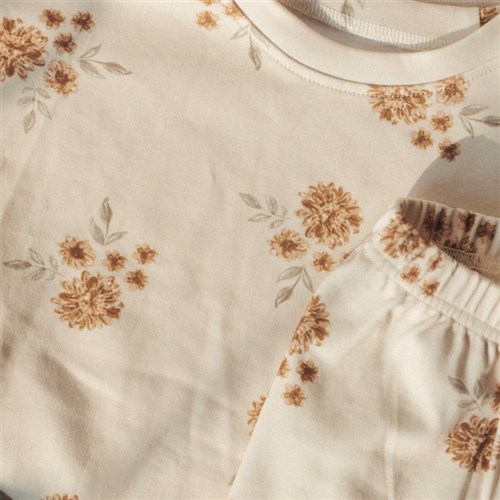 Baby Boxy tee & Elastic Legging
