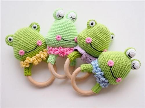 Crochet Frog rattleteether PDF Sewing Pattern