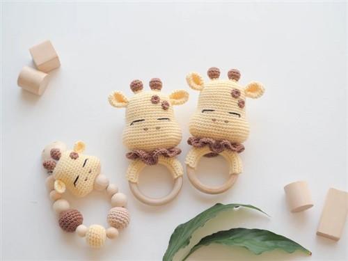 Crochet Giraffe rattleteether PDF Sewing Pattern