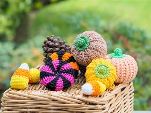 Crochet Halloween Wreath PDF Sewing Pattern