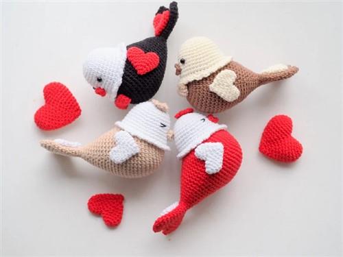 Crochet Valentine Birds PDF Sewing Pattern