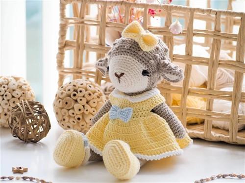 Crochet Lamb Kio
