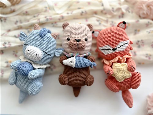 Cuddling toys