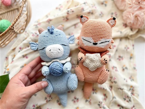 Cuddling toys