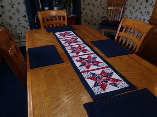 Christmas Star Table Runner PDF Sewing Pattern