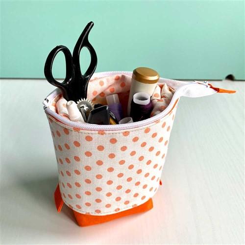 Slide Down Pencil Pouch PDF Sewing Pattern