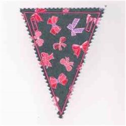 Triangular patch with pink bows on a dark background, featuring scalloped edges. Perfect for festive party decorations.