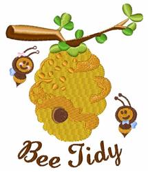 tree detailed machine embroidery - Bee Tidy Hive perfect for patchwork quilt blocks