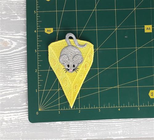 FSL Mouse On Cheese