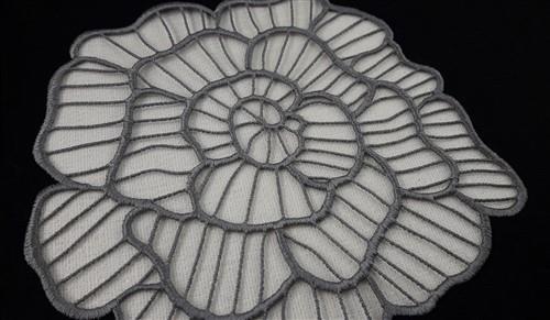 FSL Cutwork Big Rose Richelieu