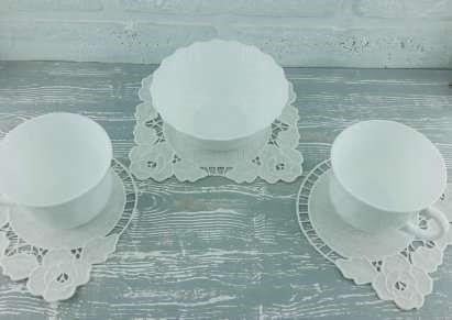 FSL ITH Napkins With Richelieu Roses