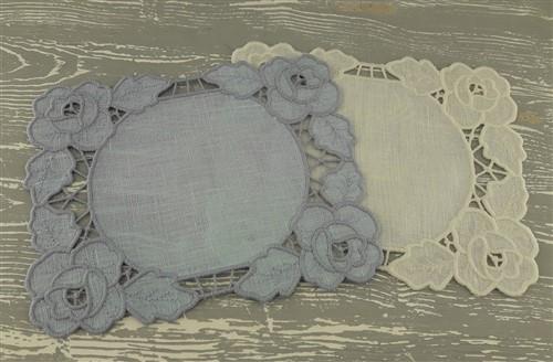 FSL ITH Napkins With Richelieu Roses