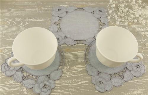 FSL ITH Napkins With Richelieu Roses