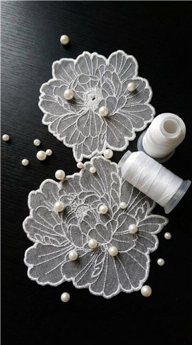 Applique Peony Duo