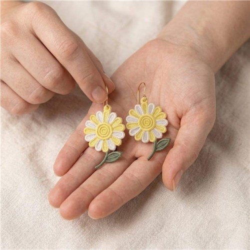 Daisy Floral Earring