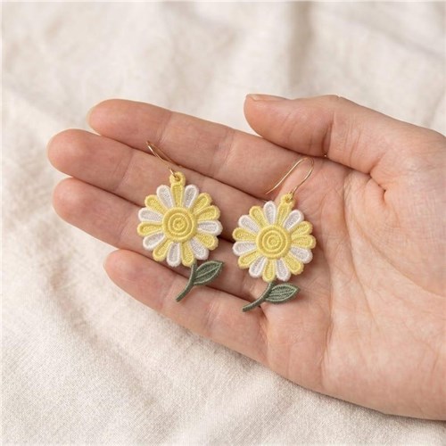 Daisy Floral Earring
