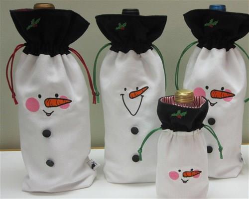 ITH Snowman Smiley Ornament