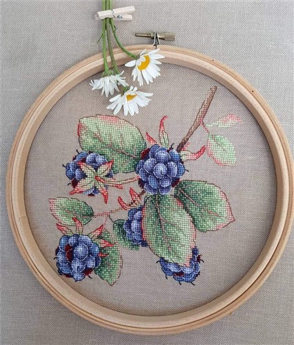 Gifts Of Nature Blackberry Counted Cross Stitch Kit
