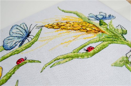 Summer Wreath Counted Cross Stitch Kit