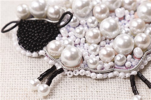 Curly Sheep Beaded Brooch