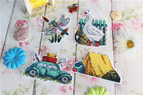 Summer Magnets Plastic Canvas Cross Stitch Kit