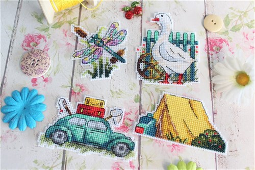 Summer Magnets Plastic Canvas Cross Stitch Kit