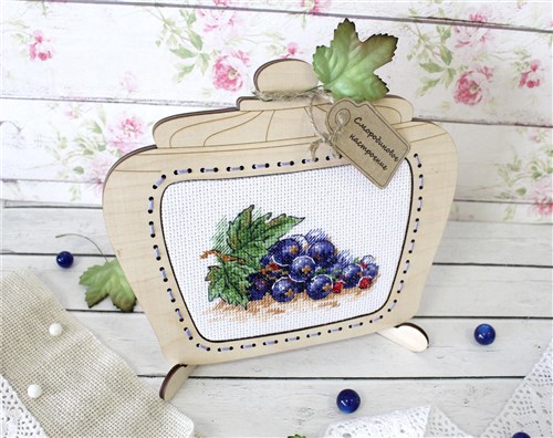Ripe Currant Cross Stitch Kit