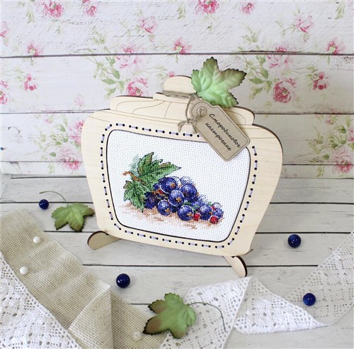 Ripe Currant Cross Stitch Kit