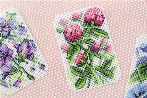 Flower Symphony Plastic Canvas Cross Stitch Kit