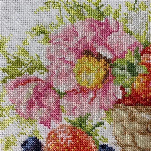 Strawberries Cross Stitch Kit
